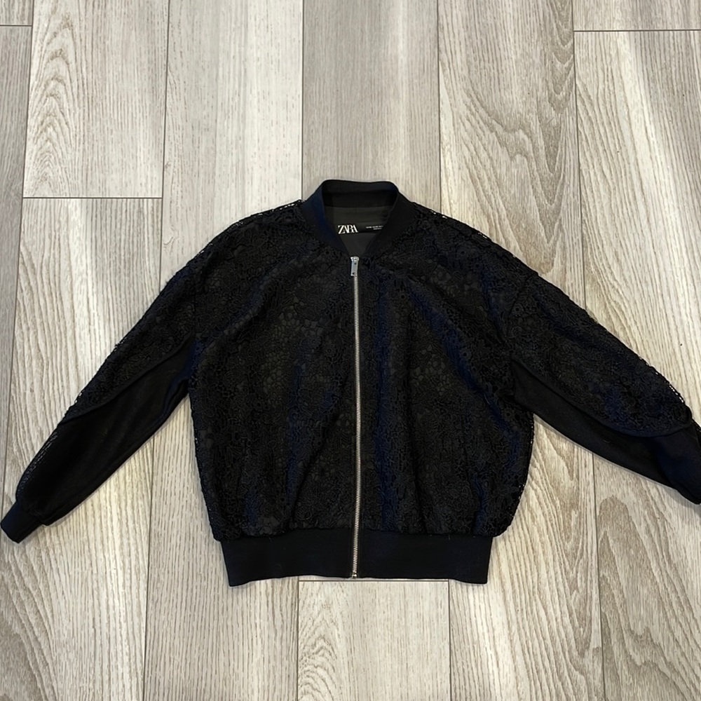 Lace bomber Jacket - Zara